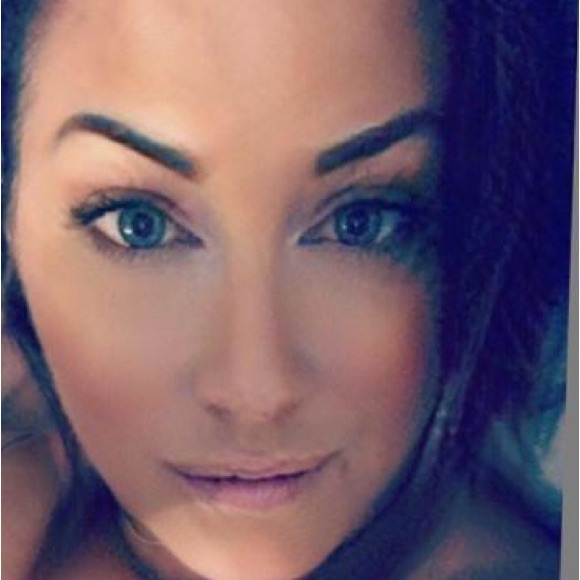 Meet your Posher, Amelia - Picture 9 of 10